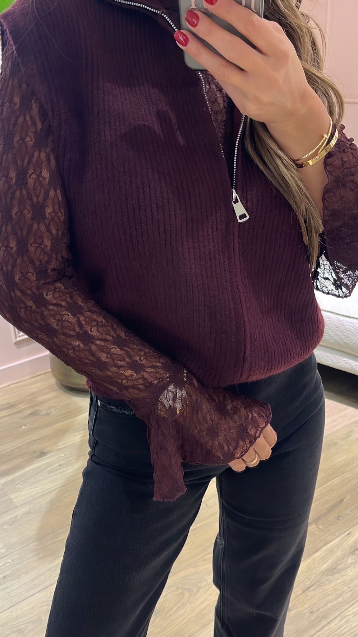 Amélie Lace Kantentop  – Bordeaux