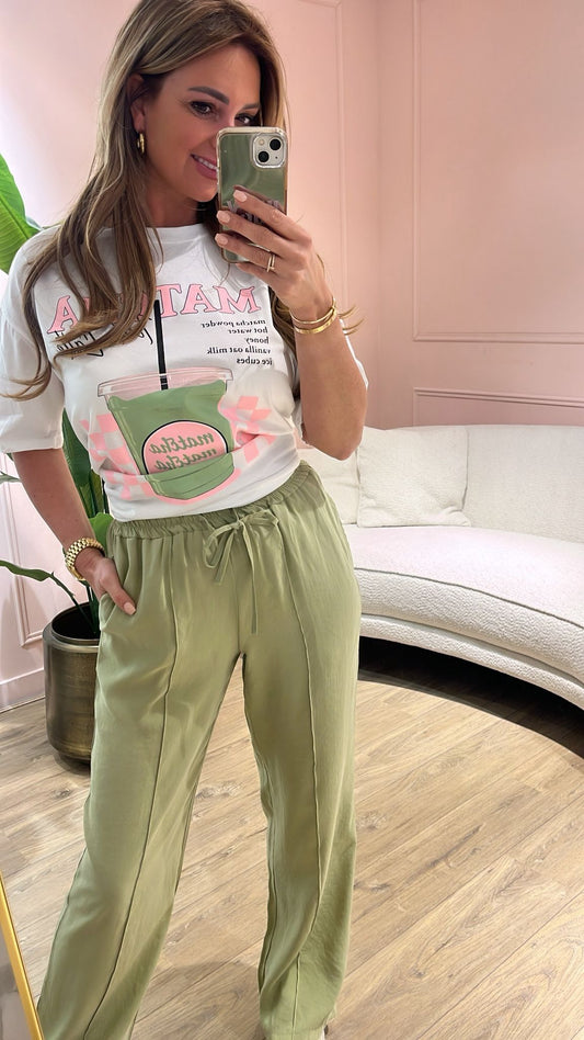 Matcha Mood T-shirt - wit