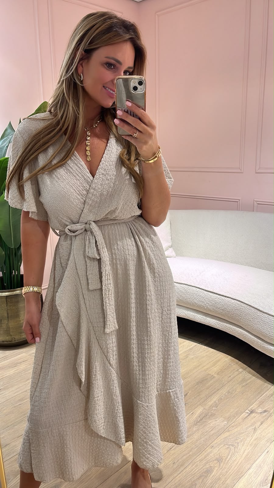 Azzuro Crinkle Maxi Jurk - beige