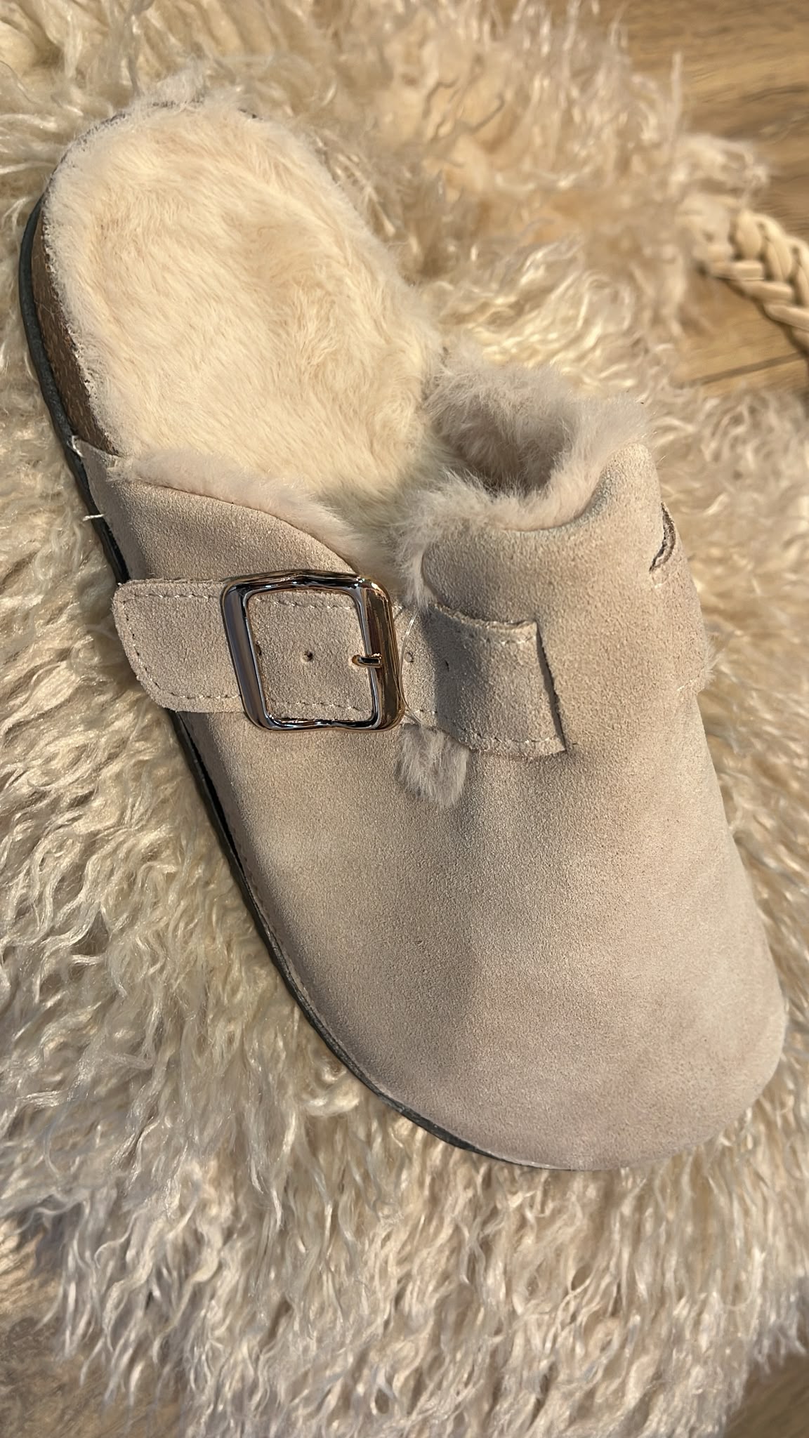 Teddy Chic Loafers - beige