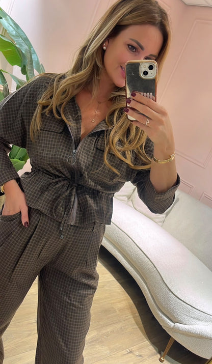 Mila Check Bomber