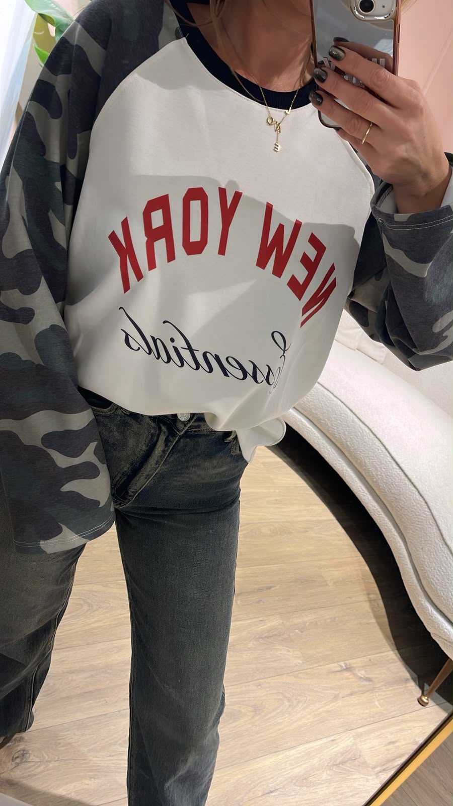 New York Camo Sweater – rood ❤️